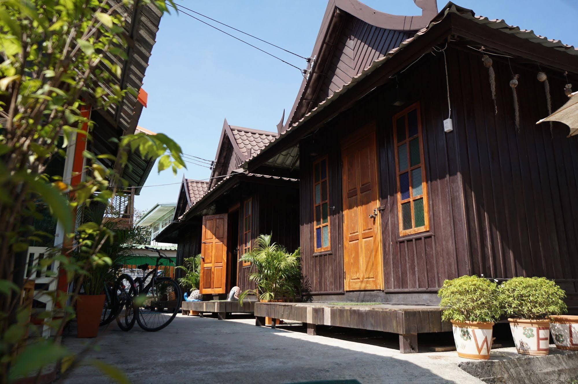 KTT Resort&motorbikes for rent Sukhothai Eksteriør bilde